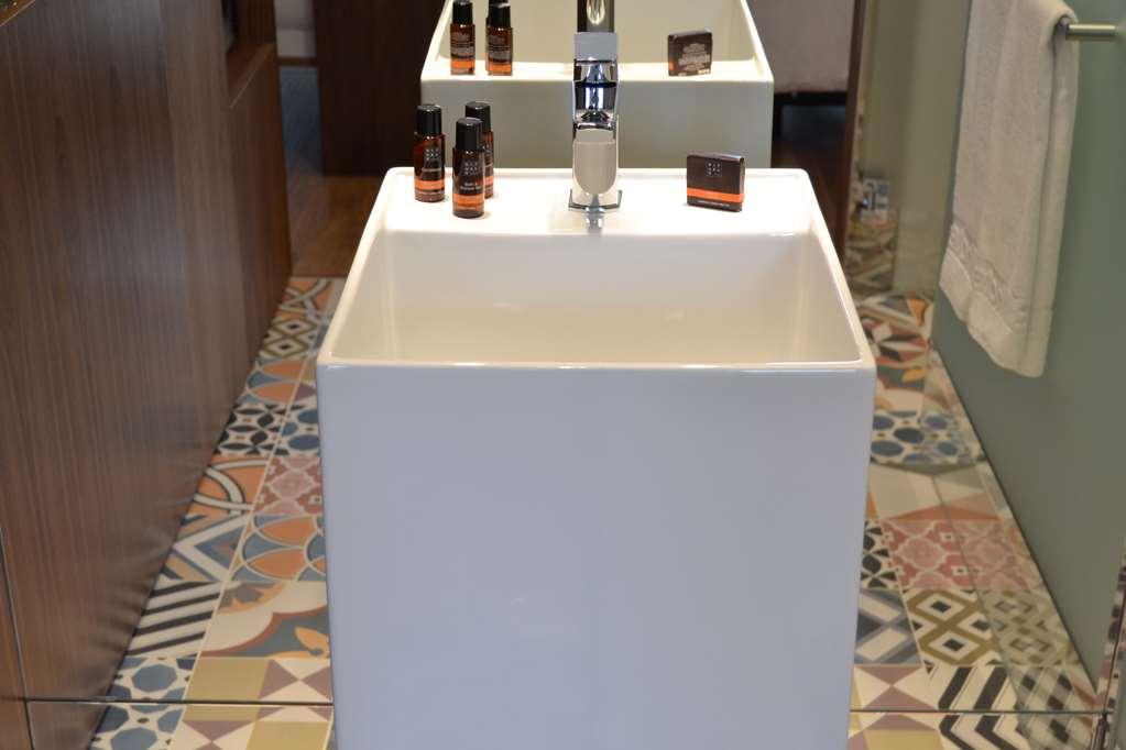 Hotel Sb Glow Barcelona Ngoại thất bức ảnh
