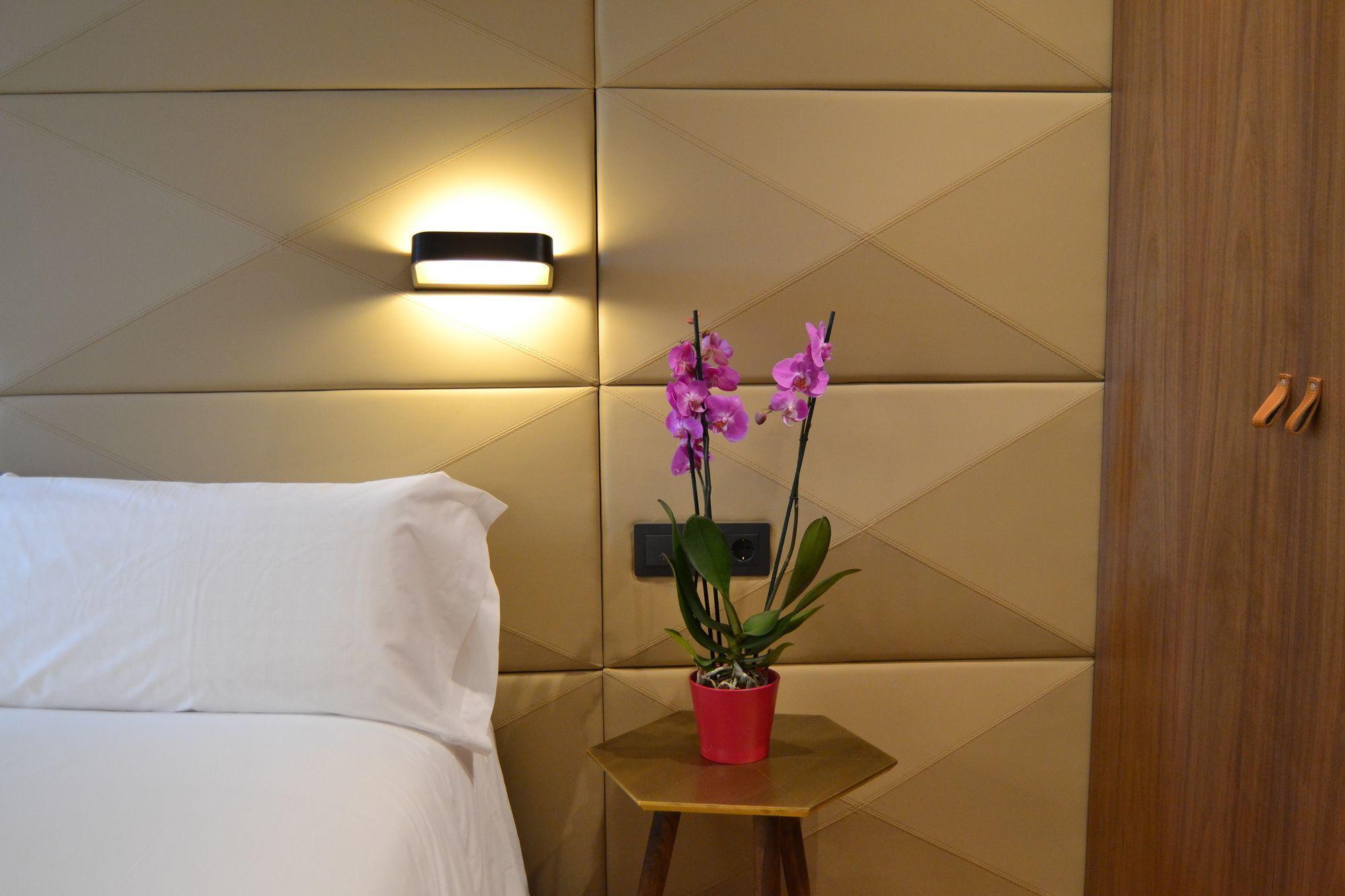 Hotel Sb Glow Barcelona Ngoại thất bức ảnh